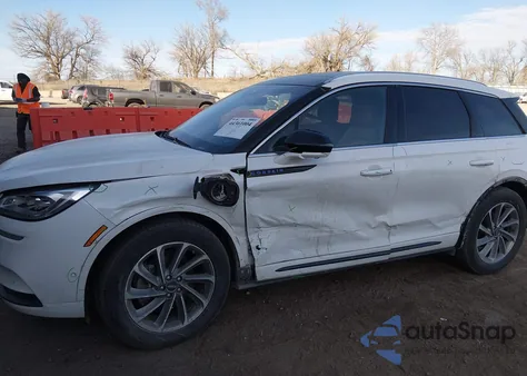 2022 Lincoln Corsair Grand Touring z USA, uszkodzony, nr VIN 5LMTJ5DZ2NUL02933